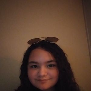 Meet your Posher, Carla